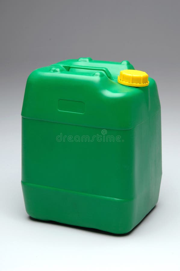 découvrez comment conserver efficacement l'essence dans un bidon en plastique en toute sécurité et conformité.